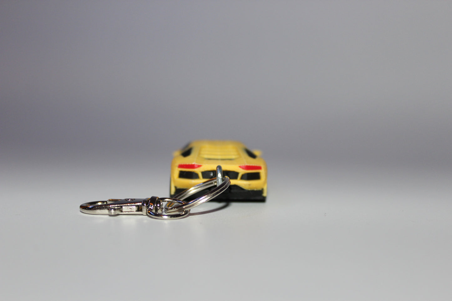 Lamborino Aventor (Yellow)